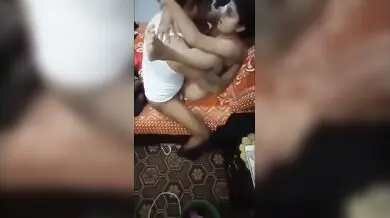 Curvy landlord Bhabhi fucked by tenant guy