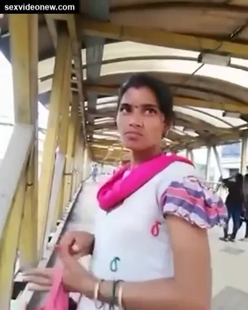Mumbai callgirl bhabhi and client's telugu mms video