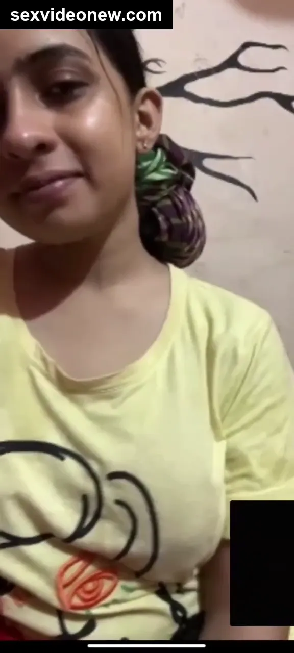 Bihari man sees NRI bhabhi chut fingering in sex chatting