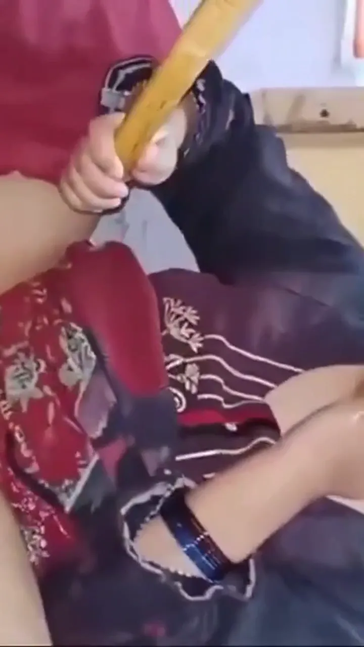 Very hot belan fucking of telugu desi bhabhi