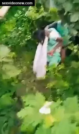 Young bihari girl gangbang fucking in jungle sex video