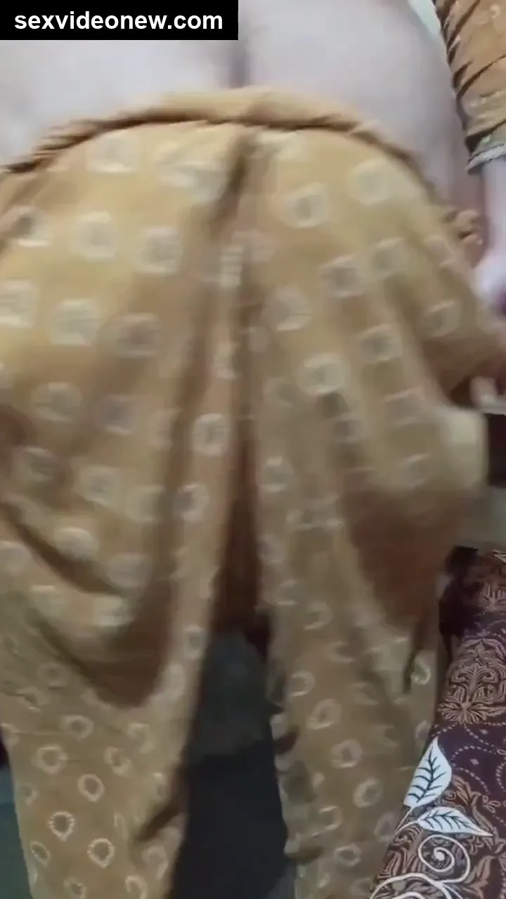 Haryana aunty stripping and showing her asshole