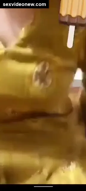 Desi bhabhi showing her pussy juices in video call